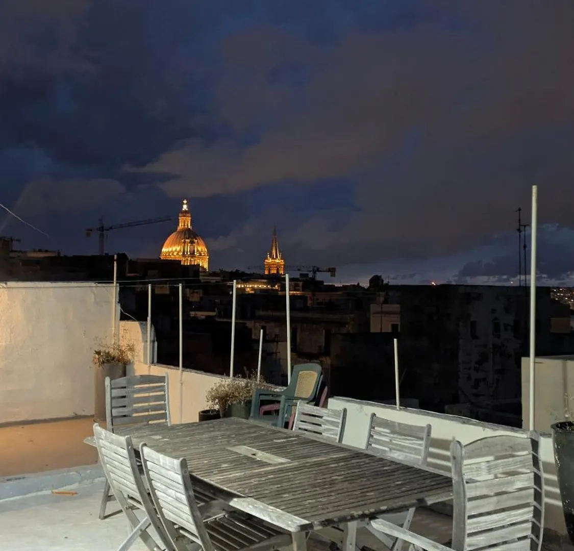 Valletta Duplex Penthouse Malta
