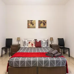  Appartement Superbly Located Cosy 2-bedroom