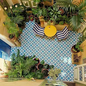 Myrtle - Authentic Experience Apartment