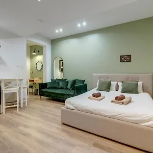 Tranquil In The Heart Of Apartment